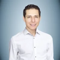 hiram-velasquez Hiram Velázquez – Director de Tecnología Líder en Innovación Tecnológica con 20 Años de Experiencia y Certificaciones de Alto Nivel